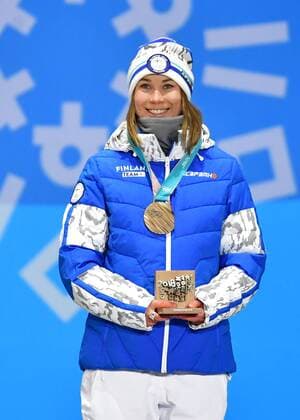 Bronze medalist Finland s Enni Rukajarvi celebrates during the medal ceremony for Ladies Snowboard Slopestyle during the Pyeongchang 2018 Winter Olympics at the Pyeongchang Medals Plaza in Pyeongchang, South Korea, on February 12, 2018.  OLY20180212372 KEVINxDIETSCH