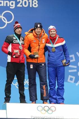 (180212) -- PYEONGCHANG, Feb. 12, 2018 -- Champion Sven Kramer (C) from the Netherlands, second-placed Ted-Jan Bloemen (L) from Canada and third-placed Sverre Lunde Pedersen from Norway pose for photos during medal ceremony for men s 5000m event of Speed skating Eisschnelllauf at 2018 PyeongChang Winter Olympic Games Olympische Spiele Olympia OS at the Medal Plaza in PyeongChang, South Korea, on Feb. 12, 2018. ) (SP)OLY-SOUTH KOREA-PYEONGCHANG-SPEED SKATING-MEN S 5000M-MEDAL CEREMONY WuxZhuang 