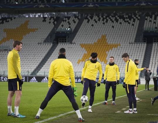 Tottenham Training Son Heung-min of Tottenham Hotspur controls the ball during a training session at Juventus Stadium, Turin ahead of their last 16 UEFA Champions League first leg tie away to Juventus. Content Not Available For UK Newspapers Copyright: xStefanoxGnechx FIL-11357-0008