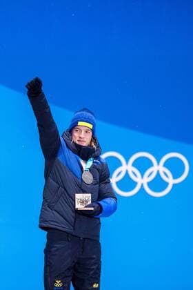 180213 Sebastian Samuelsson of Sweden silver at the medal ceremony for the Men s Biathlon 12 5 km Pursuit during day four of the 2018 Winter Olympics on February 13 2018 in Pyeongchang Photo Jon Olav Nesvold BILDBYRAN code JE 160160  Copyright: JONxOLAVxNESVOLD BB180213JE082