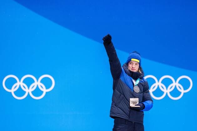 180213 Sebastian Samuelsson of Sweden silver at the medal ceremony for the Men s Biathlon 12 5 km Pursuit during day four of the 2018 Winter Olympics on February 13 2018 in Pyeongchang Photo Jon Olav Nesvold BILDBYRAN code JE 160160  Copyright: JONxOLAVxNESVOLD BB180213JE083