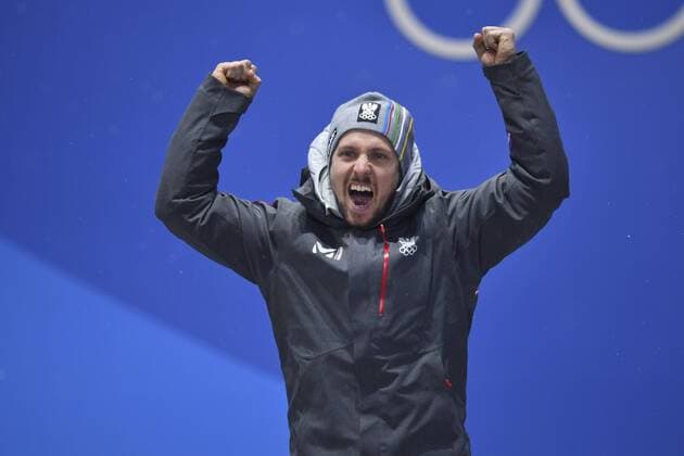 MARCEL HIRSCHER AUT 1 square gold medalist gold gold medal Olympic cheers cheers joy enthusiasm emotion cheer cheers men s Alpine combined skiing Alpine combined victory ceremony PyeongChang Olympic medals Plaza ceremony on 13 02 2018 Olympic Winter Olympics 2018 from 09 02 25 02 2018 in PyeongChang Korea Â