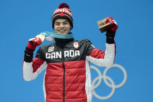 February 13, 2018 - Pyeongchang, South Korea - MIKAEL KINGSBURY of Canada celebrates getting the gold medal in the Men s Moguls freestyle skiing event in the PyeongChang Olympic Games Olympische Spiele Olympia OS PyeongChang 18: Freestyle Skiing Men - ZUMAl132 20180213_zap_l132_108 Copyright: xChristopherxLevyx