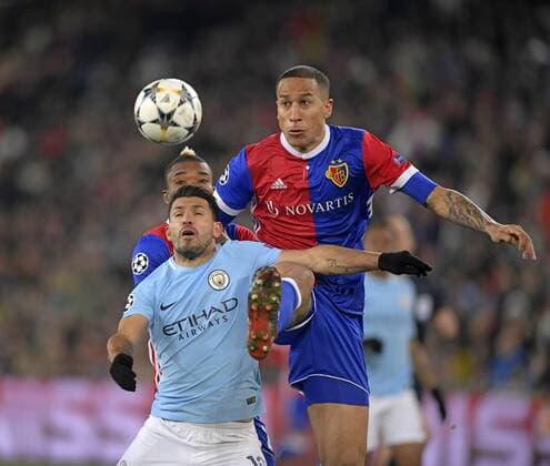 13 02 2018 football UEFA Champions League 2017 2018 knockout FC Basel Manchester City at St James Park Stadium in Basel Switzerland v li Sergio Agüero Manchester City Leo Lacroix FC Baswel