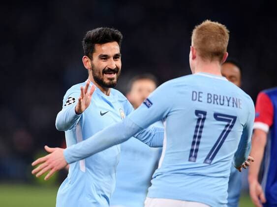 Football CHAMPIONS LEAGUE season 2017 2018 knockout first leg FC Basel Manchester City 13 02 2018 CHEERING Manchester City goalscorer 0 1 Ilkay Gündogan li and Kevin DeBruyne Basel