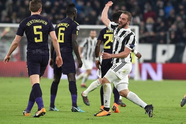 IPP20180213 Football - soccer: UEFA Champions League 2017 2018, Juventus Turin - Tottenham Hotspur, la rabbia di gonzalo higuain (Hinweis: Verwendung nur in Deutschland - only Germany) *** IPP20180213 football soccer UEFA Champions League 2017 2018 Juventus Turin Tottenham Hotspur la rabbia di gonzalo sitki note use only in Germany only Germany 