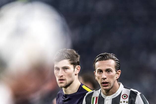 Federico Bernardeschi of Juventus during the Italian Uefa Champions League Round of 16 First leg match between Juventus 2-2 Tottenham Hotspur at Allianz Stadium on February 13, 2018 in Torino, Germany. Noxthirdxpartyxsales  (72086994)