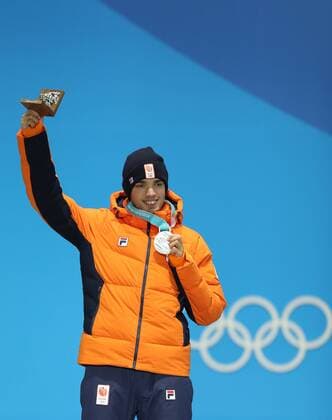 (180214) -- PYEONGCHANG, Feb. 14, 2018 -- Second-placed Patrick Roest from the Netherlands celebrates during medal ceremony of the mens 1500m event of Speed skating Eisschnelllauf at 2018 PyeongChang Winter Olympic Games Olympische Spiele Olympia OS at the Medal Plaza in PyeongChang, South Korea, on Feb. 14, 2018. ) (SP)OLY-SOUTH KOREA-PYEONGCHANG-SPEED SKATING-MEN S 1500M-MEDAL CEREMONY WuxZhuang 