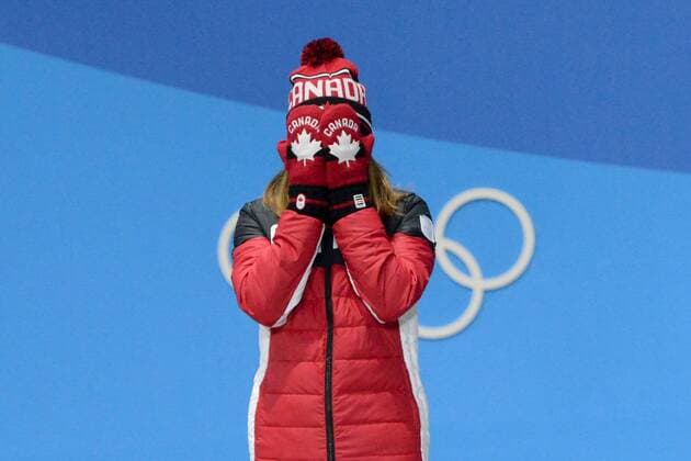 Olympia-Bilder des Tages - SPORT February 14, 2018 - Pyeongchang, South Korea - KIM BOUTIN of Canada reacts before receiving the bronze medal for the Ladies Short Track 500m skating event in the PyeongChang Olympic Games Olympische Spiele Olympia OS PyeongChang 18: Short Track Speed skating Eisschnelllauf Women - ZUMAl132 20180214_zap_l132_024 Copyright: xChristopherxLevyx