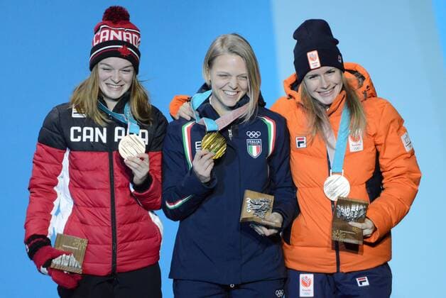 February 14, 2018 - Pyeongchang, South Korea - YARA VAN KERKHOF of the Netherlands (right) ,ARIANNA FONTANA of Italy (center) and KIM BOUTIN of Canada (left) with their medals for the Ladies Short Track 500m skating event in the PyeongChang Olympic Games Olympische Spiele Olympia OS PyeongChang 18: Short Track Speed skating Eisschnelllauf Women - ZUMAl132 20180214_zap_l132_032 Copyright: xChristopherxLevyx