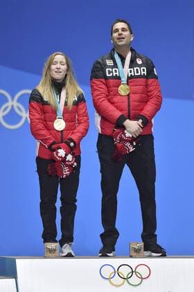 John MORRIS and Kaitlyn LAWES team CAN Canada 1 place gold medalist gold gold medal Olympic curling mixed doubles Xurling mixed doubles cheers cheers joy enthusiasm emotion cheer cheers victory ceremony PyeongChang Olympic medals ceremony Plaza on 14 02 2018 Winter Olympics 2018 from 09 02 25 02 2018 in PyeongChang Korea Â