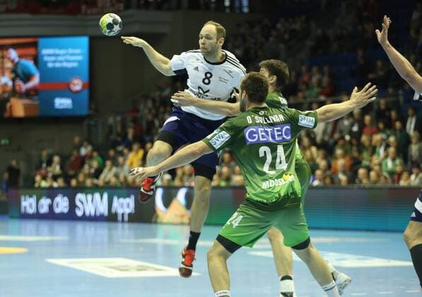 14 02 xcsx 2018 handball EHF Cup SC Magdeburg Bjerringbro Silkeborg emspor Oris Nielsen Bjerringbro Silkeborg v l Mads Christian O Sullivan SC Magdeburg Piotr Chrapkowski SC Magdeburg duel battle for the ball Magdeburg