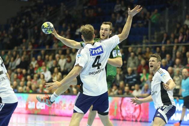 14 02 xcsx 2018 handball EHF Cup SC Magdeburg Bjerringbro Silkeborg of emspor v l Klaus Lundsby Thomsen Bjerringbro Silkeborg against Christian O Sullivan SC Magdeburg duel battle for the ball Magdeburg