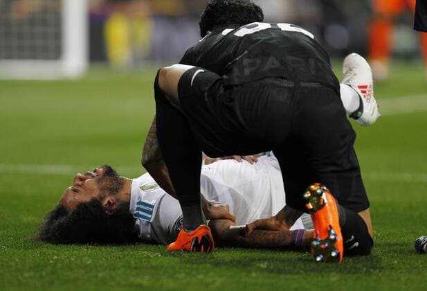 Soccer match between Real Madrid and Paris Saint Germain of Champions League 2017 2018, held at the Santiago Bernabeu stadium, in Madrid. (Photo: Jose Cuesta 261 Cordon Press). Marcelo  xJosexLuisxCuestax xx