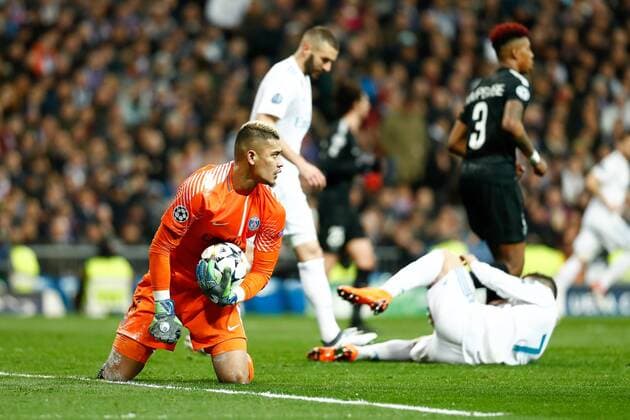 Areloa of PSG during the Champions League match played on Santiago Bernabeu Stadium between Real Madrid and PSG Paris Saint Germain, Feb 14th 2018. Photo: Oscar J. Barroso AFP7  xOscarxJ.xBarrosox xAFP7x xRealxMadridxvxPSG,xChampionsxLeague,xSpain,xFebx14thx2018x