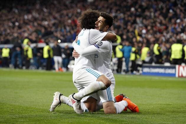 (L-R) Marcelo of Real Madrid, Marco Asensio of Real Madrid during the UEFA Champions League round of 16 match between Real Madrid and Paris Saint-Germain at the Santiago Bernabeu stadium on February 14, 2018 in Madrid, Spain UEFA Champions League 2017 2018 xVIxVIxImagesx xMauricexvanxSteenxIVx 10067143