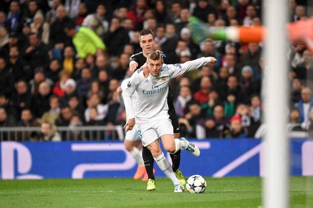 18 Giovanni Lo Celso (psg) - 08 Toni Kroos (real) - FAUTE FOOTBALL : Real Madrid vs Paris SG - Ligue des Champions - 14 02 2018 AnthonyBIBARD FEP Panoramic 