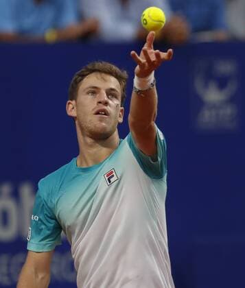 Argentinian tennis player Diego Schwartzman in action against Brazilian Tomas Bellucci during a game of Argentina Tennis Open s round of 16 in Buenos Aires, Argentina, 14 February 2018. Argentina Tennis Open !ACHTUNG: NUR REDAKTIONELLE NUTZUNG!  Copyright: xDavidxFernandezx ARG001 20180215-636542532415668762