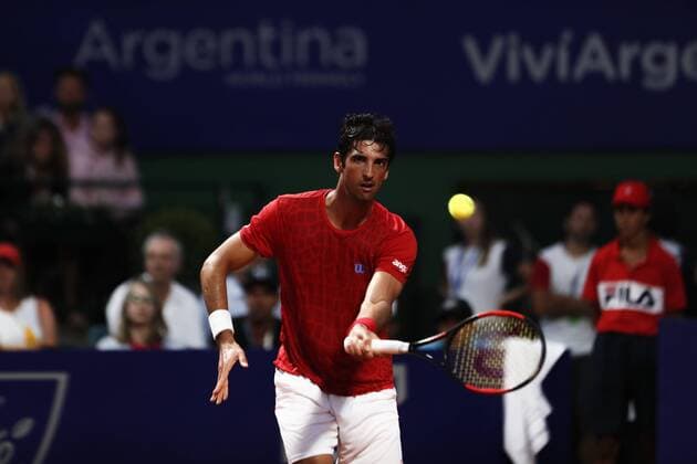 Brazilian Tomas Bellucci returns the ball to Argentinian Diego Schwartzman during a game of Argentina Tennis Open s round of 16 in Buenos Aires, Argentina, 14 February 2018. Argentina Tennis Open !ACHTUNG: NUR REDAKTIONELLE NUTZUNG!  Copyright: xDavidxFernandezx ARG005 20180215-636542539748027764