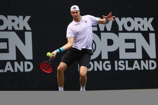 UNIONDALE, NY - FEBRUARY 14: John Isner of the United States during his New York Open Match on February 14, 2018, at NYCB Live in Uniondale, NY. (Photo by Rich Graessle Icon Sportswire) TENNIS: FEB 14 New York Open Icon0214181709 EDITORIAL USE ONLY