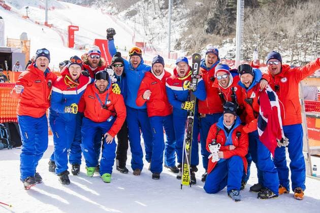 180215 Crown Prince Haakon of Norway, Kjetil Jansrud and Aksel Lund Svindal pose for a picture together with the Norwegian Alpine ski team after the Alpine Skiing Downhill during day six of the 2018 Winter Olympics on February 15, 2018 in Pyeongchang. Photo: Jon Olav Nesvold BILDBYRAN kod JE 160165 *** 180215 Crown Prince Haakon of Norway Kjetil Jansrud and Aksel Lund Svindal pose for a picture together with the Norwegian Alpine ski team after the Alpine Skiing Downhill during day six of the 2018 Winter Olympics on February 15 2018 in Pyeongchang Photo Jon Olav Nesvold BILDBYRAN code JE 160165  Copyright: JONxOLAVxNESVOLD BB180215JE021