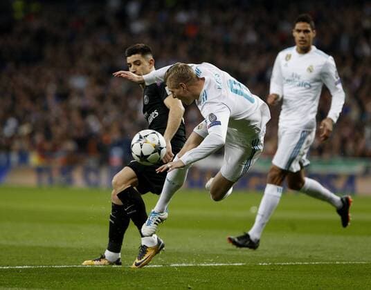 Partido de ida de octavos de la Liga de Campeones entre el Real Madrid y el PSG en el Bernabéu. En la imagen, Kroos. First leg of 1 8 Champions League match between Real Madrid and PSG. In this picture, Kroos. 