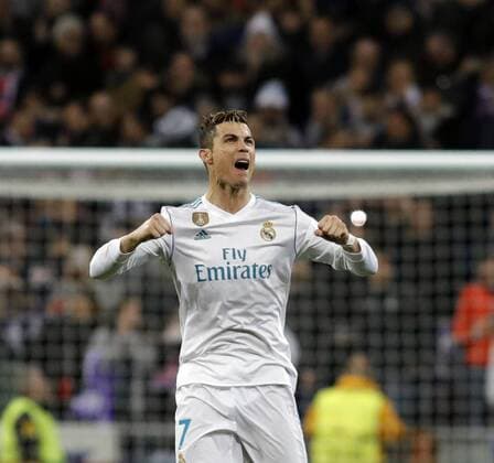 Partido de ida de octavos de la Liga de Campeones entre el Real Madrid y el PSG en el Bernabeu. En la imagen, Cristiano Ronaldo celebra su gol. First leg of 1 8 Champions League match between Real Madrid and PSG. In this picture, Cristiano Ronaldo celebrates his goal. 