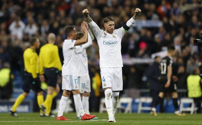 Partido de ida de octavos de la Liga de Campeones entre el Real Madrid y el PSG en el Bernabeu. En la imagen, Sergio Ramos celebra la victoria. First leg of 1 8 Champions League match between Real Madrid and PSG. In this picture, Sergio Ramos celebrates the victory. 