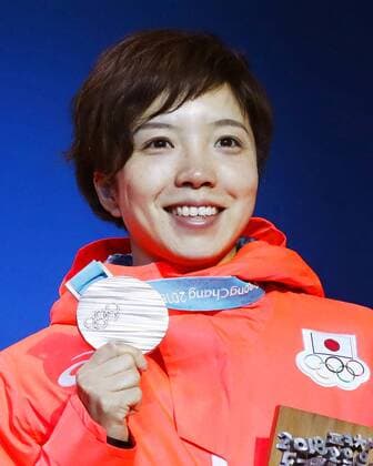 Pyeongchang Olympics Women s 1,000-meter Speed skating Eisschnelllauf silver medalist Nao Kodaira of Japan poses at the medal ceremony at the Pyeongchang Winter Olympics in Gangneung, South Korea, on Feb. 15, 2018. 