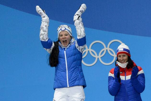 PyeongChang 2018, Langlauf, 10km Freistil der Damen, Siegerehrung February 15, 2018 - Pyeongchang, South Korea - KRISTA PARMAKOSKI of Finland celebrates receiving the bronze medal for the Ladies 10km Free cross-country event In the PyeongChang Olympic Games Olympische Spiele Olympia OS PyeongChang 18: Cross Country Skiing Women zFinland - ZUMAl132 20180215_zap_l132_002 Copyright: xChristopherxLevyx