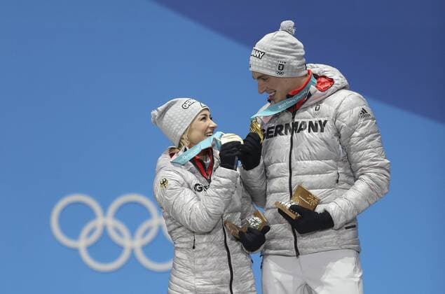 (180215) -- PYEONGCHANG, Feb. 15, 2018 -- Gold medalists Aljona Savchenko (L) and Bruno Massot from Germany celebrate during medal ceremony of pair skating of Figure skating Eiskunstlauf at PyeongChang 2018 Winter Olympic Games Olympische Spiele Olympia OS at Medal Plaza, PyeongChang, South Korea, Feb. 15, 2018. ) (SP)OLY-SOUTH KOREA-PYEONGCHANG-FIGURE SKATING-PAIR SKATING-MEDAL CEREMONY WuxZhuang 