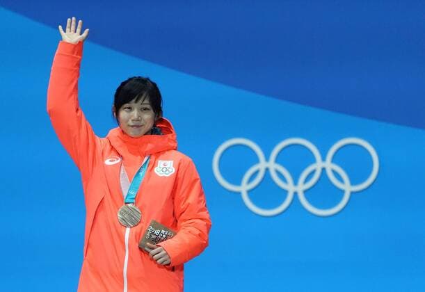 PyeongChang 2018 - Eisschnelllauf, Damen, 1000m, Siegerehrung Bronze medalist Miho Takagi celebrates during the medal ceremony for the Ladies 1,000m Speed skating Eisschnelllauf during the Pyeongchang 2018 Winter Olympics in Pyeongchang, South Korea, on February 15, 2018.  OLY20180215377 KEVINxDIETSCH
