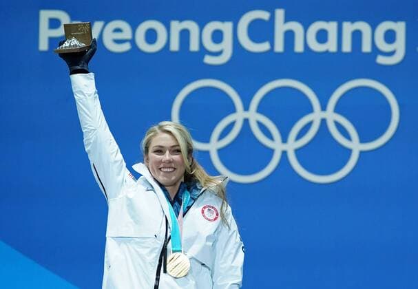 PyeongChang 2018, Ski Alpin, Riesenslalom der Damen, Siegerehrung Gold medalist American Mikaela Shiffrin celebrates during the medal ceremony for the Ladies Giant Slalom during the Pyeongchang 2018 Winter Olympics in Pyeongchang, South Korea, on February 15, 2018.  OLY20180215354 KEVINxDIETSCH