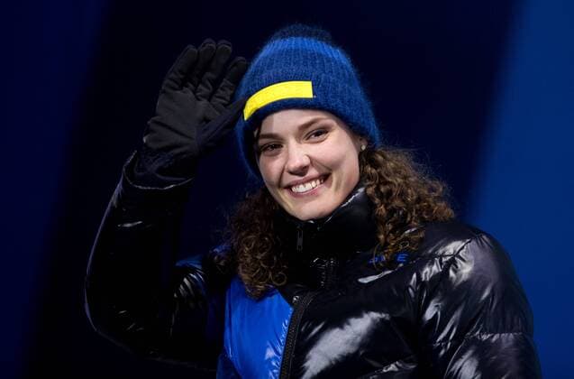 180216 Hanna Oberg of Sweden gold celebrate at a Medal Ceremony for women s 15 km biathlon during day seven of the 2018 Winter Olympics on February 16 2018 in Pyeongchang Photo Jon Olav Nesvold BILDBYRAN code JE 160172  Copyright: JONxOLAVxNESVOLD BB180216JE068