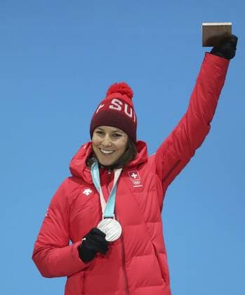 (180216) -- PYEONGCHANG, Feb. 16, 2018 -- Silver medalist Wendy Holdener of Switzerland poses for photos during medal ceremony of ladies slalom event of alpine skiing at the 2018 PyeongChang Winter Olympic Games Olympische Spiele Olympia OS at Medal Plaza, PyeongChang, South Korea, on Feb. 16, 2018. ) (SP)OLY-SOUTH KOREA-PYEONGCHANG-ALPINE SKIING-LADIES SLALOM-MEDAL CEREMONY BaixXuefei 