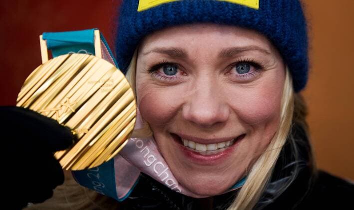 180216 Frida hansdotter of Sweden gold celebrate at a Medal Ceremony for the women s alpine slalom during day seven of the 2018 Winter Olympics on February 16 2018 in Pyeongchang Photo Jon Olav Nesvold BILDBYRAN code JE 160172  Copyright: JONxOLAVxNESVOLD BB180216JE076