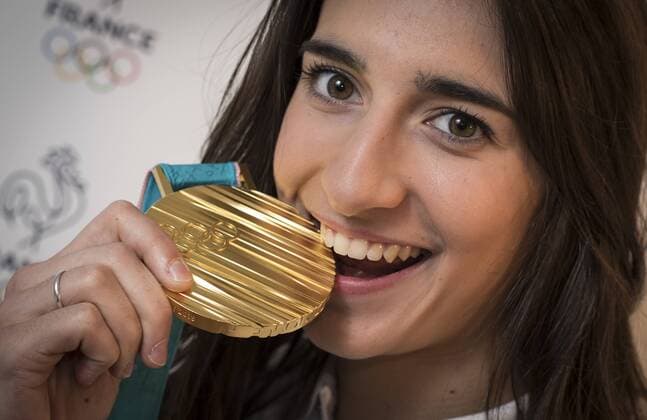 Olympia-Bilder des Tages - SPORT Perrine Laffont et sa Medaille des JO de Pyeongchang 2018 Exclusif - Exclusivite JO 2018 : Perrine Laffont et sa medaille des JO de Pyeongchang 2018 - Paris - 16 02 2018 FedericoPestellini Panoramic 
