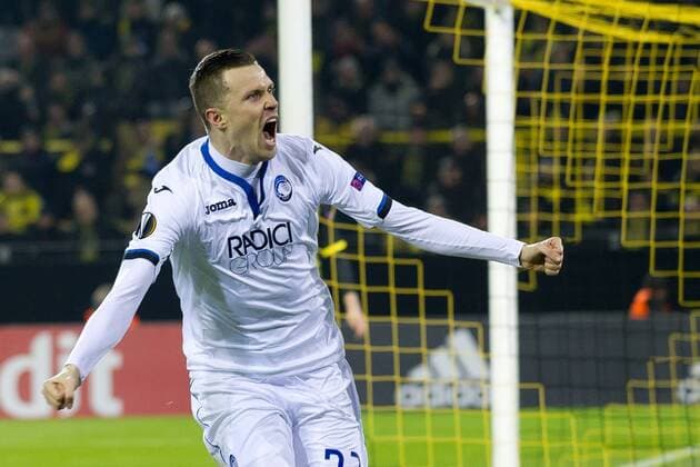 Dortmund Germany 15 02 2018 UEFA Europa League 2017-18 season Sechzehntelfinale Gate 1 1 scorer Josip Ilicic Bergamo cheers DeFodi053