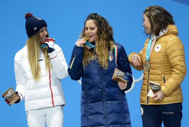 February 16, 2018 - Pyeongchang, South Korea - JULIA PEREIRA DE SOUSA MABILEAU of France (left) , MICHELA MOIOLI of Italy (center) and EVA SAMKOVA of the Czech Republic with their medals from the Ladies Snowboard Cross event in the PyeongChang Olympic Games Olympische Spiele Olympia OS Pyeongchang 18: Medal Winners - ZUMAl132 20180216_zap_l132_083 Copyright: xChristopherxLevyx