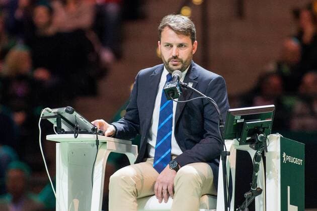 ROTTERDAM: 16-02-2018, ABN Amro WTT Dag 4, Rotterdam, Tennis, Ahoy, Roger Federer N1 van de wereld en verslaat Robin Haase. Scheidsrechter Gery Armstrong ABN Amro WTT Rotterdam Dag 5  x1984162x