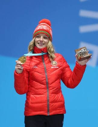 (180217) -- PYEONGCHANG, Feb. 17, 2018 -- Champion Hanna Huskova of Belarus poses for photos during the medal ceremony of ladies aerials of freestyle skiing at 2018 PyeongChang Winter Olympic Games Olympische Spiele Olympia OS at the Medal Plaza in PyeongChang, South Korea, on Feb. 17, 2018. ) (SP)OLY-SOUTH KOREA-PYEONGCHANG-FREESTYLE SKIING-LADIES AERIALS-MEDAL CEREMONY WuxZhuang 