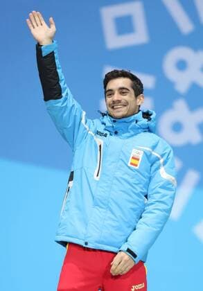 (180217) -- PYEONGCHANG, Feb. 17, 2018 -- Bronze medalist Javier Fernandez of Spain celebrates during medal ceremony of men s single skating of Figure skating Eiskunstlauf at the 2018 PyeongChang Winter Olympic Games Olympische Spiele Olympia OS at the Medal Plaza in PyeongChang, South Korea, on Feb. 17, 2018. ) (SP)OLY-SOUTH KOREA-PYEONGCHANG-FIGURE SKATING-MEN S SINGLE SKATING-MEDAL CEREMONY WuxZhuang 