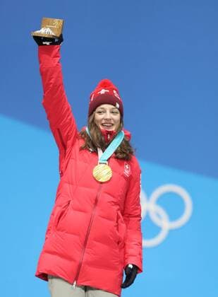 (180217) -- PYEONGCHANG, Feb. 17, 2018 -- Gold medalist Switzerland s Sarah Hoefflin poses for photos during medal ceremony of women s ski slopestyle of freestyle skiing at the 2018 PyeongChang Winter Olympic Games Olympische Spiele Olympia OS at the Medal Plaza in PyeongChang, South Korea, on Feb. 17, 2018. ) (SP)OLY-SOUTH KOREA-PYEONGCHANG-FREESTYLE SKIING-LADIES SKI SLOPESTYLE-MEDAL CEREMONY WuxZhuang 
