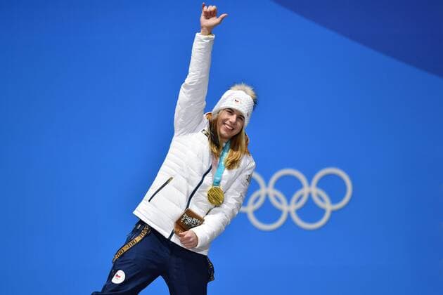 Ester LEDECKA CZE 1 square gold medallist gold gold medal Olympic champion Jubilee joy cheers emotion enthusiasm cheers ski is cheering Alpine Alpine victory ceremony PyeongChang Olympic medals Plaza ceremony s skiing Ladies Super-G one on 17 02 2018 Olympic Winter Olympics 2018 from 09 02 25 02 2018 in PyeongChang of South Korea
