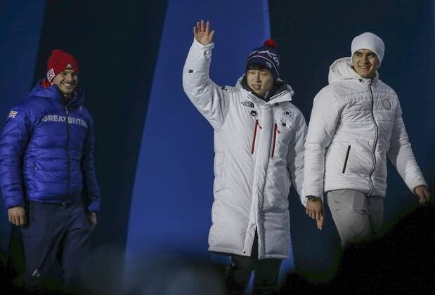 February 16, 2018 - Pyeongchang, GANGWON, SOUTH KOREA - Feb 16, 2018-Pyeongchang, South Korea-DOM PARSONS of Great Britain, YUN SUNGBIN of Korea, NIKITA TREGUBOV of Russia with their medals from the Men s Skeleton event in the PyeongChang Olympic Games Olympische Spiele Olympia OS Olympic Skeleton Medal Ceremony - ZUMAr168 20180216_zap_r168_073 Copyright: xRyuxSeung-Ilx