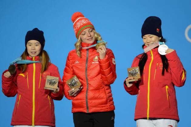 February 17, 2018 - Pyeongchang, South Korea - ZHANG XIN of China (right) , HANNA HUSKOVA of Belarus (center) and FANYU KONG of China with their medals from the Ladies Arials freestyle skiing event in the PyeongChang Olympic Games Olympische Spiele Olympia OS Pyeongchang 18: Medal Winners - ZUMAl132 20180217_zap_l132_083 Copyright: xChristopherxLevyx