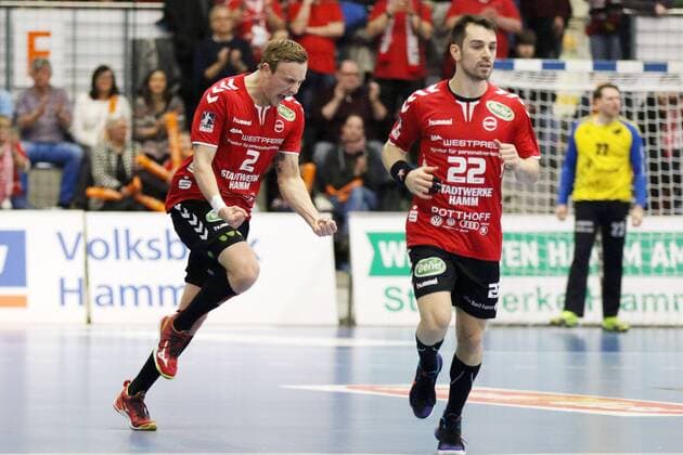 v l Lukas Blohme ASV Hamm Westphalia 2 Vyron Papadopoulos ASV Hamm Westphalia 22 ASV Hamm Westphalia vs DJK Rimpar wolves 2 handball Bundesliga 17 02 2018 Hamm Copyright: xEIBNER JanxStrohdiekx EP_JSK