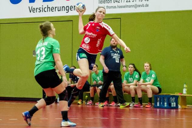 v li r Neßlage SV Werder Bremen 13 Sulamith small SG H2Ku Herrenberg 7 during the Bremen cast Copyright: xEIBNER HPIXXx EP_HPIXX