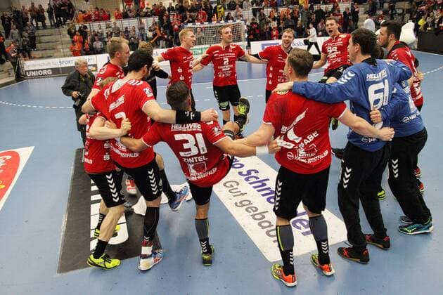 Victory cheers ASV Hamm Westphalia ASV Hamm Westphalia vs DJK Rimpar wolves 2 handball Bundesliga 17 02 2018 Hamm Copyright: xEIBNER JanxStrohdiekx EP_JSK