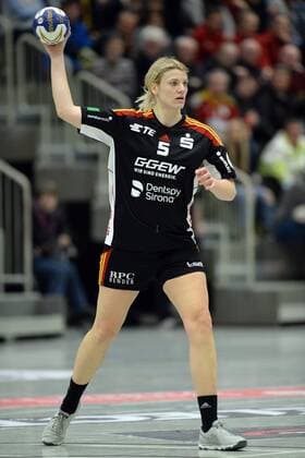 Carolin Schmele HSG Bensheim Auerbach handball 1 Bundesliga women HSG bad Wildungen vipers vs HSG Bensheim Auerbach 17 02 2018 bad Wildungen Copyright: xEIBNER RolandxSippelx EP_RSL